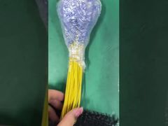 Cómo colocar el cable de fibra en una funda expandible como argolla